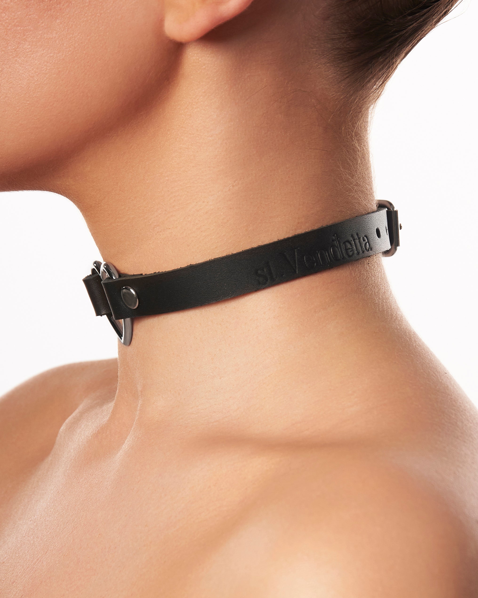 "LUV" Choker